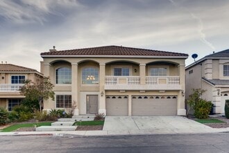 Building Photo - Modern 5-Bedroom, 3-Bathroom Oasis with a 3-Car Garage in the Heart of Las Vegas