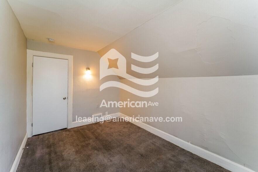 Building Photo - 3113 N 40th St
