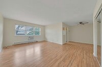 Building Photo - 205 Bergen Turnpike