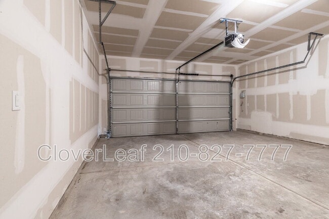 Building Photo - 27429 Emilie Cyn