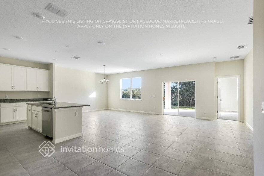 Building Photo - 4924 Autumn Ridge Dr