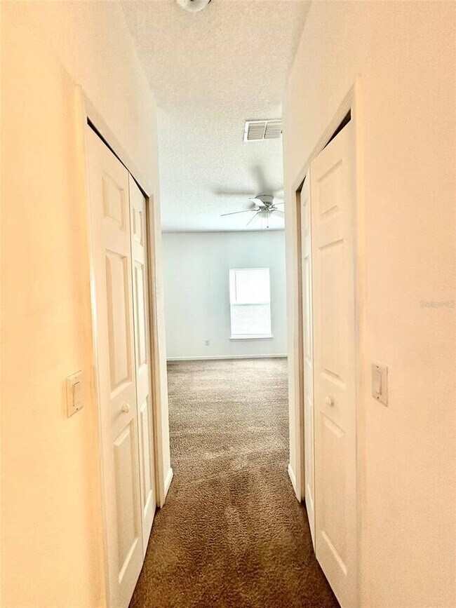 Building Photo - 102 Aurelia Ct