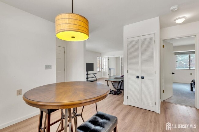 Building Photo - 603 Jacob Ct