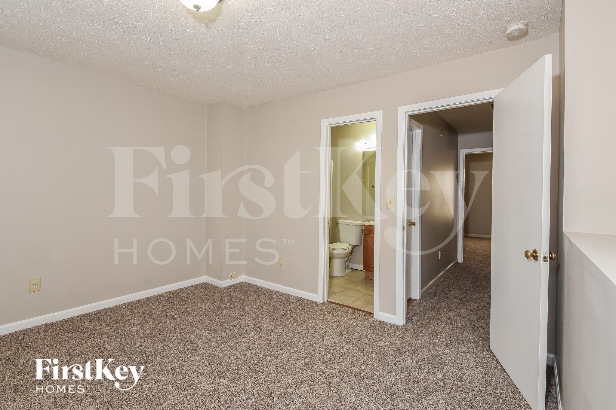 Building Photo - 6582 Wellington Square