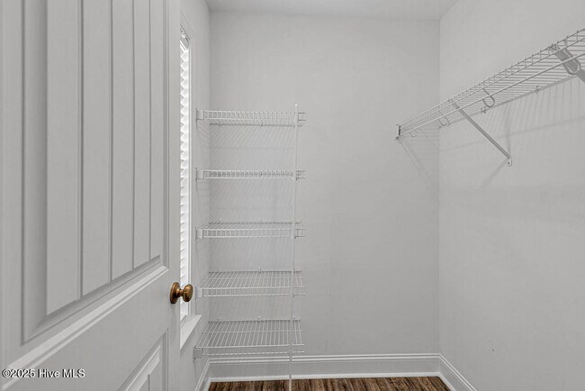 Building Photo - 203 Pastoral Ct