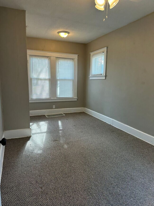 Building Photo - BOARDMAN 2 BEDROOM HOME