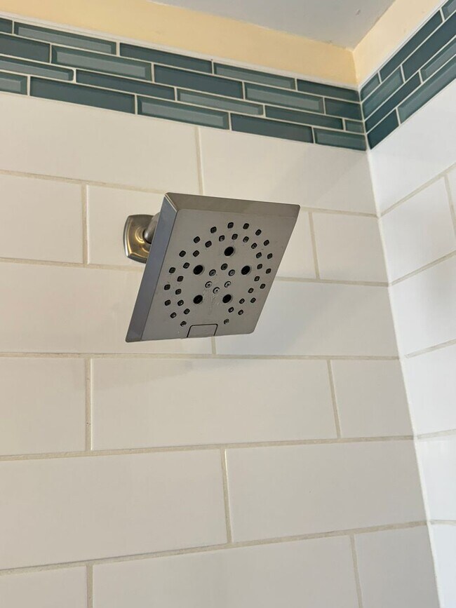 Building Photo - 301 N Catherine St