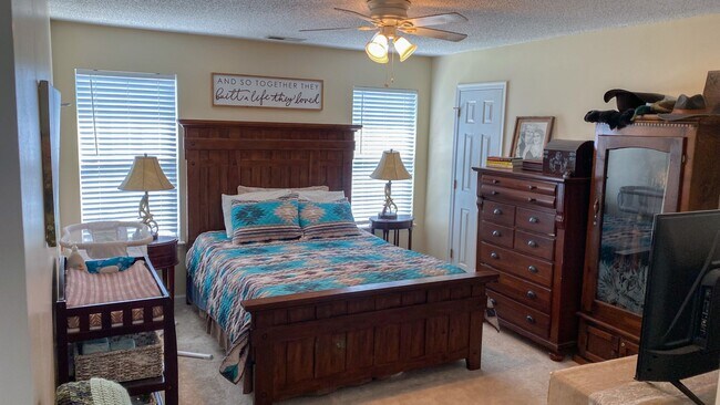 Building Photo - 205 Millwheel Ct