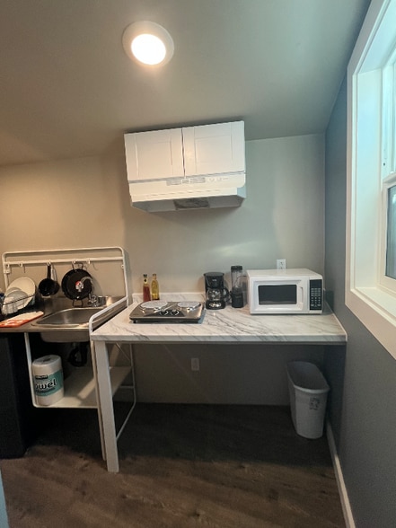 Building Photo - 1524 Hayes St