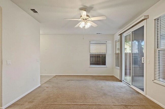 Building Photo - 1911 Lexington Dr