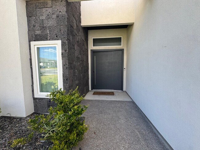 Building Photo - 1504 Ocaso Dr