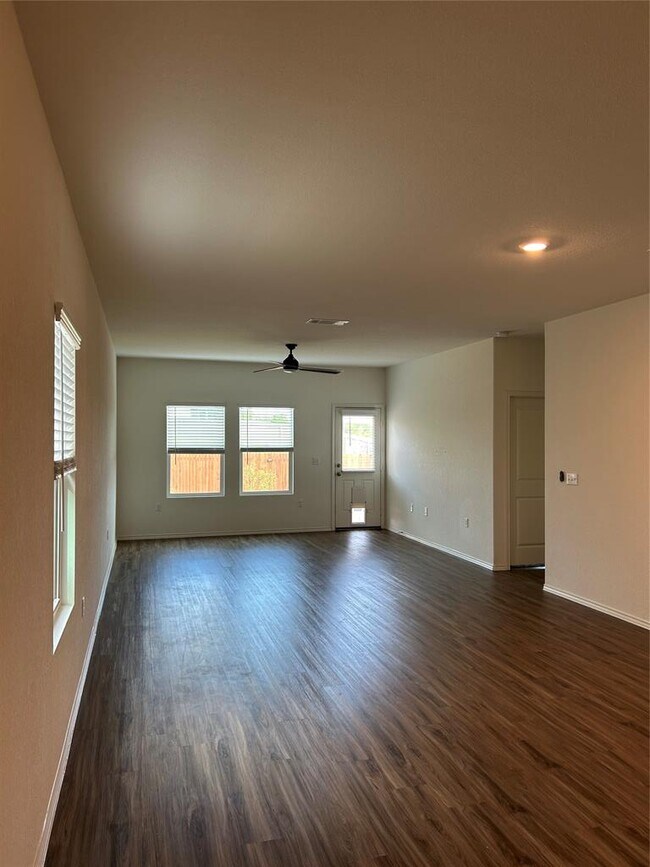Building Photo - 10821 Hammond St