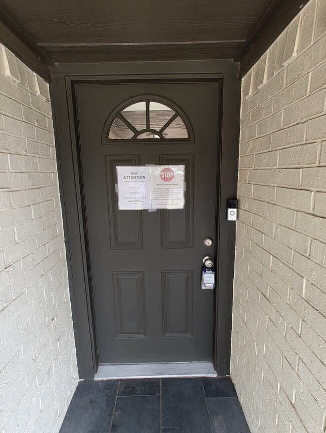 Building Photo - 2404 Northtown Ct