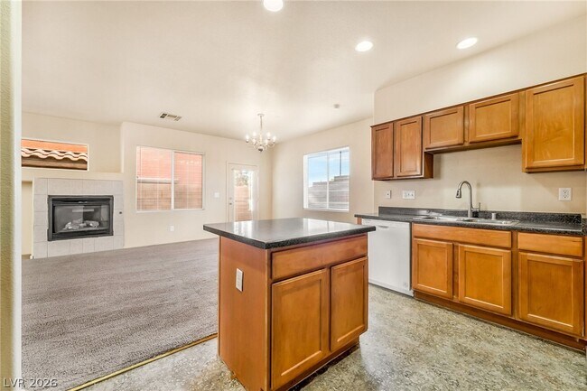 Building Photo - 3761 Corpolo Ave
