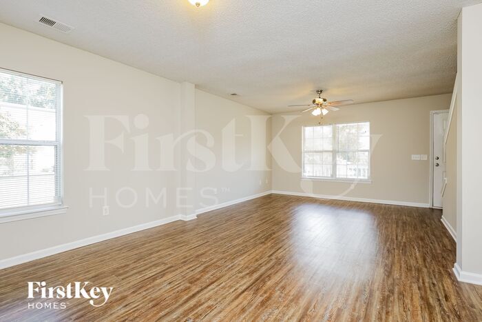 Building Photo - 1000 Golden Aspen Dr