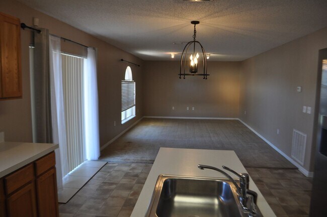 Building Photo - Nice 4 Bedroom 2.5 Bath 2 Car Garage Home ...