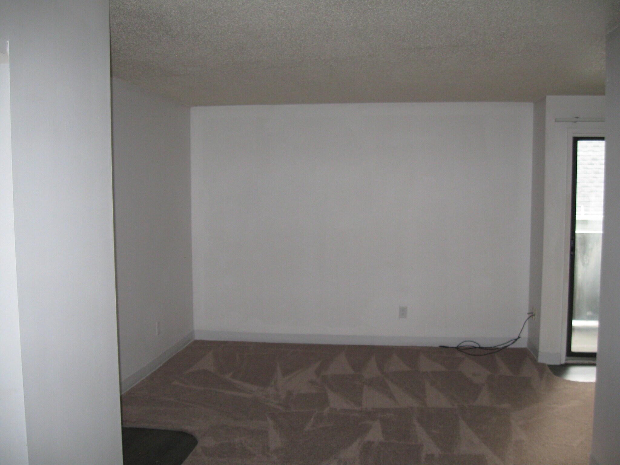 Building Photo - 507 W White St