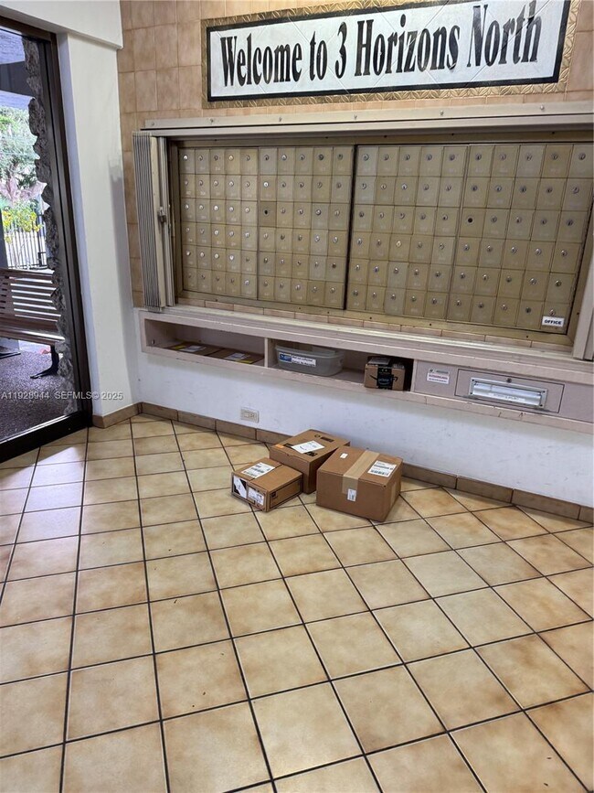 Building Photo - 1470 NE 125th Terrace