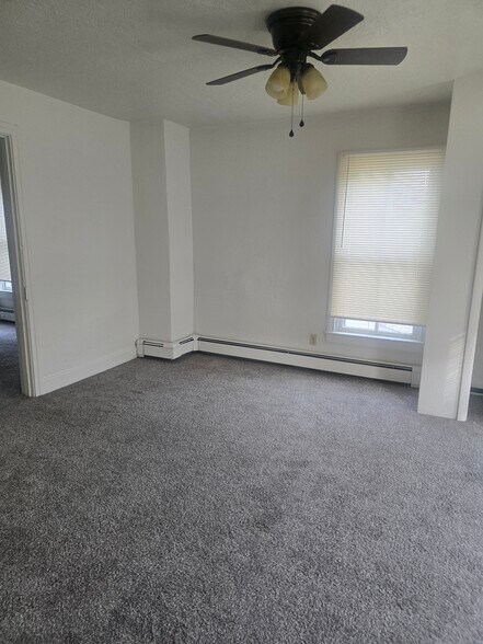 Building Photo - 708 Erie St