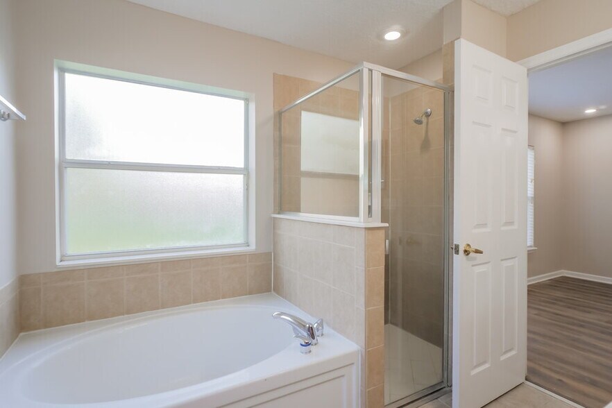Building Photo - 1728 Windover Pl