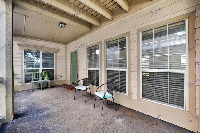 Building Photo - 1209 Chattahoochee