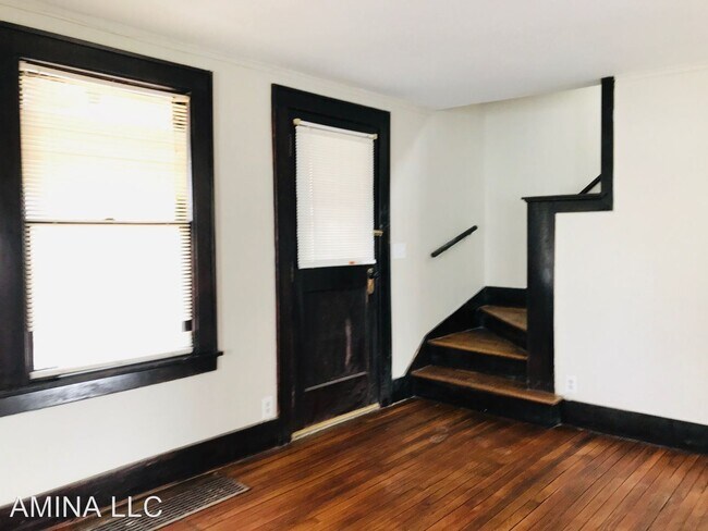 Building Photo - 3 br, 1.5 bath House - 473 Electric Ave