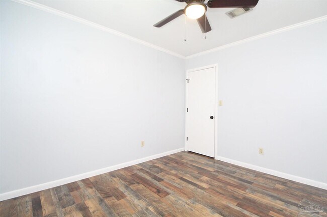 Building Photo - 1400 N D St