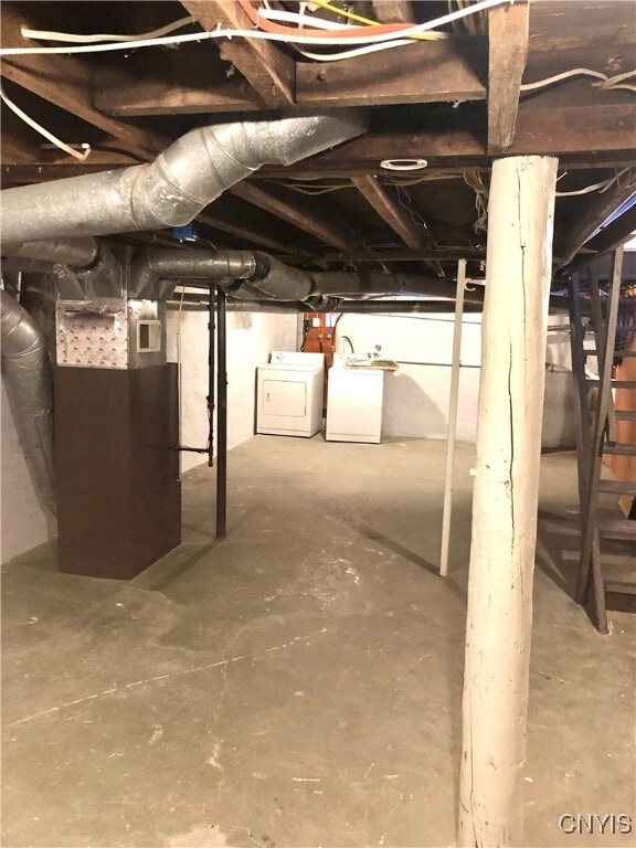 Building Photo - 65 Chedell Pl