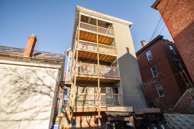 Building Photo - 106 Cumberland Ave