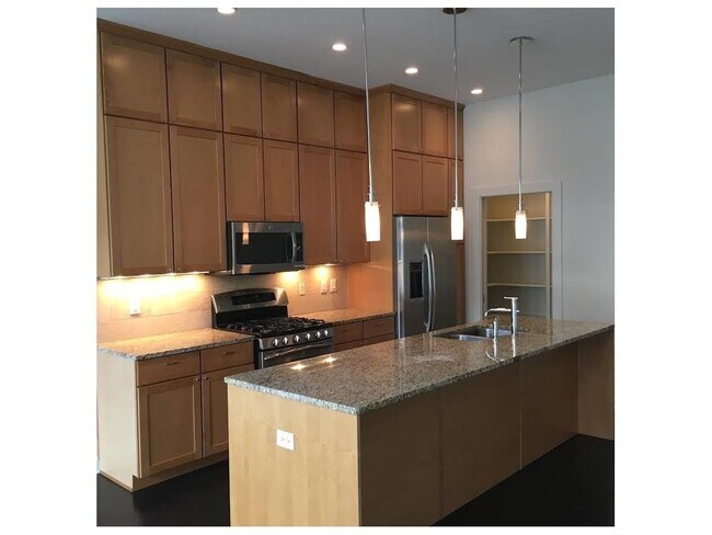 Building Photo - 2134 N Pennsylvania St