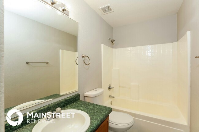 Building Photo - 9556 W Monte Vista Rd