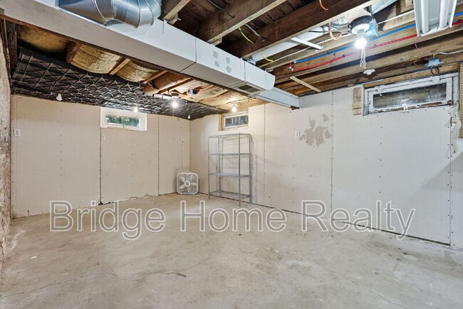 Building Photo - 507 Cherry St