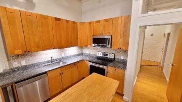 Primary Photo - 103 South St