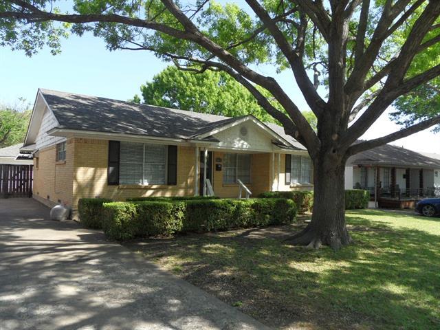 Building Photo - 10643 Lakemere Dr