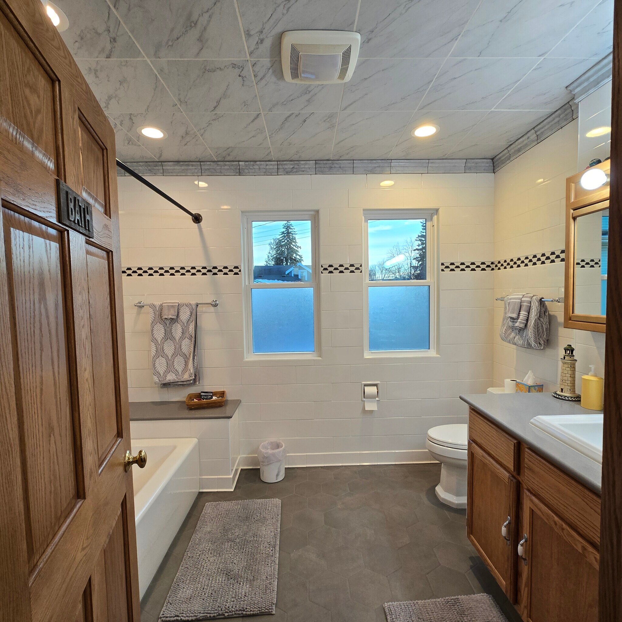 Building Photo - 2403 Erie Ave