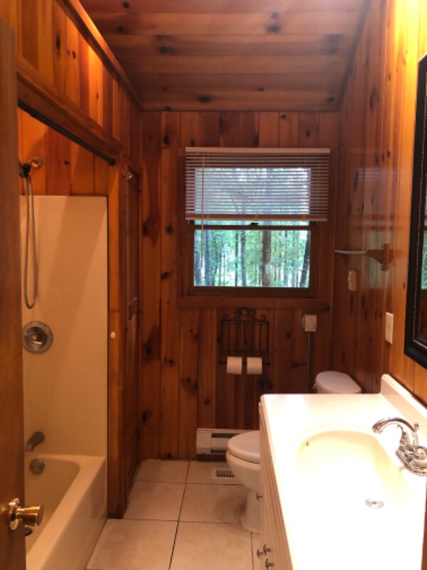 Building Photo - 107 Rockcrest Ridge