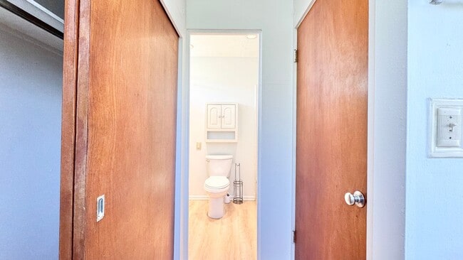 Building Photo - SPACIOUS 4 BEDROOM HOME IN DESIRABLE AIEA ...