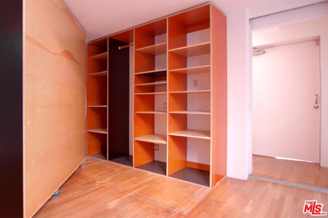 Building Photo - 116 Pacific Ave