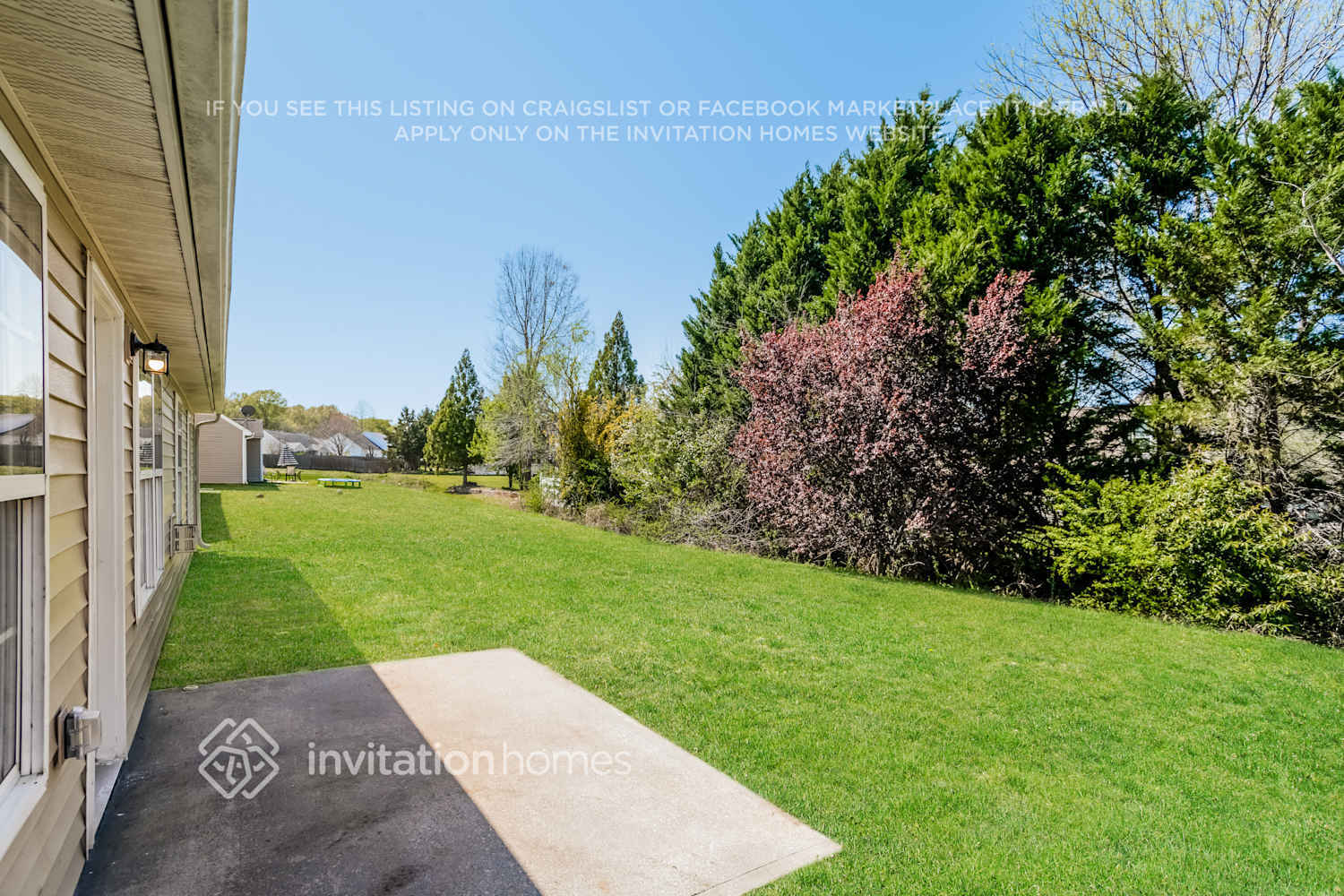 Building Photo - 15232 De Havilland Dr