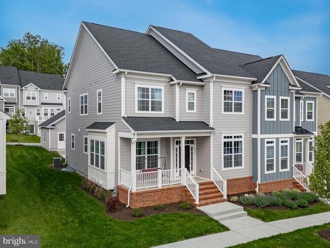 Building Photo - 155 Lotus Ln