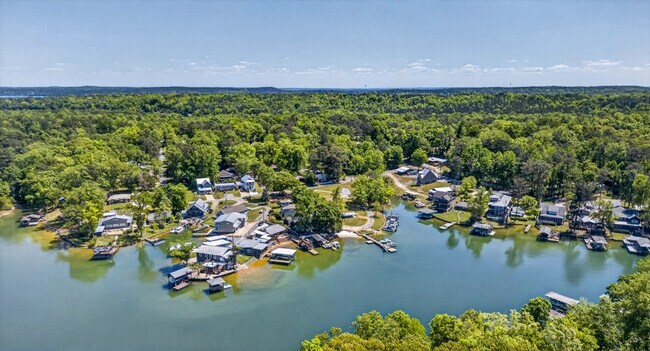 Building Photo - 51 Shore Line Ct