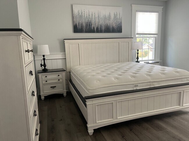 Building Photo - Gorgeous Brand New 3/2 Move In Ready Now!