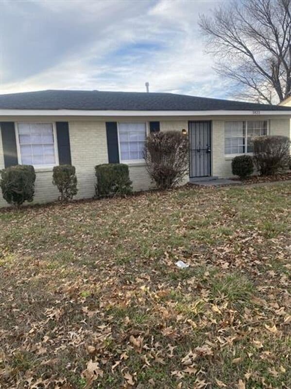 Primary Photo - 3823 Ford Rd