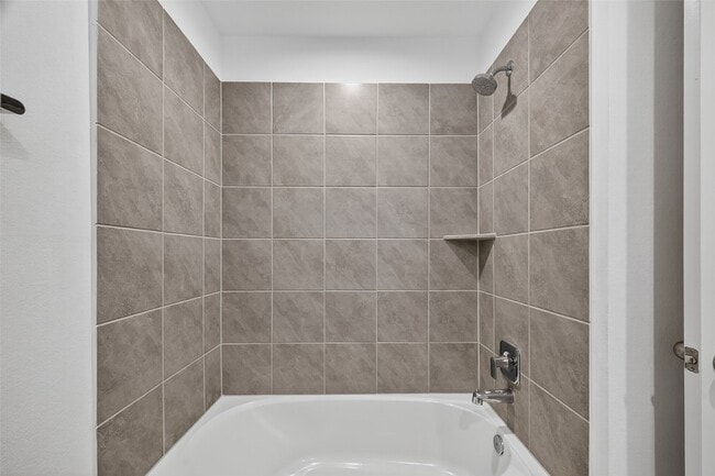 Building Photo - 9721 Chelsea St