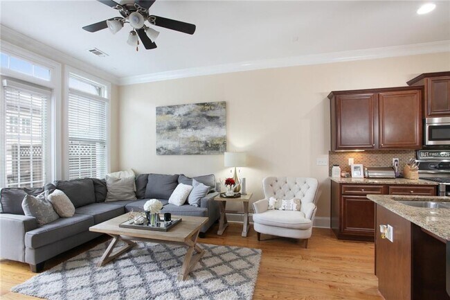Building Photo - 1420 Briarhaven Trail