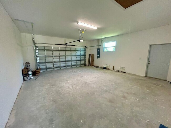 Building Photo - 26 Coxswain Dr