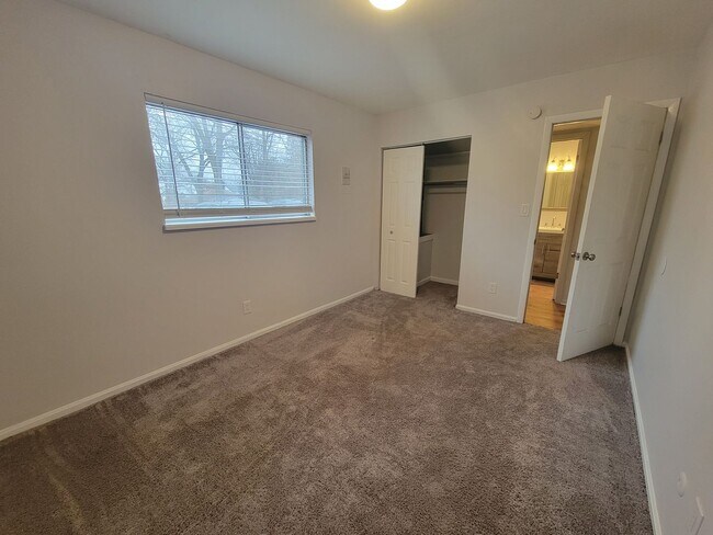 Building Photo - 5710 Potter St