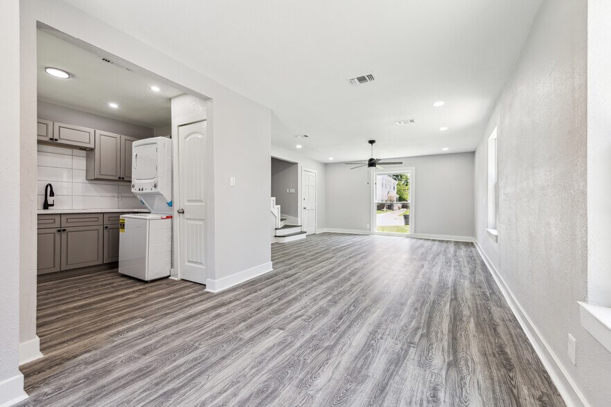 Building Photo - 3431 Rosedale St