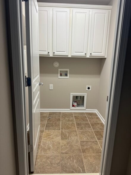 Laundry room - 8321 Deckbar Pl