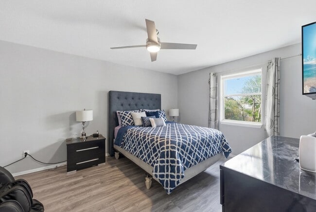 Building Photo - 1258 SW Cynthia St